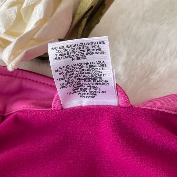 Like New ADIDAS TODDLER ZIPPED JACKET. SUPE CUTE. SOFT & Comfortable material 3T - Picture 5 of 5